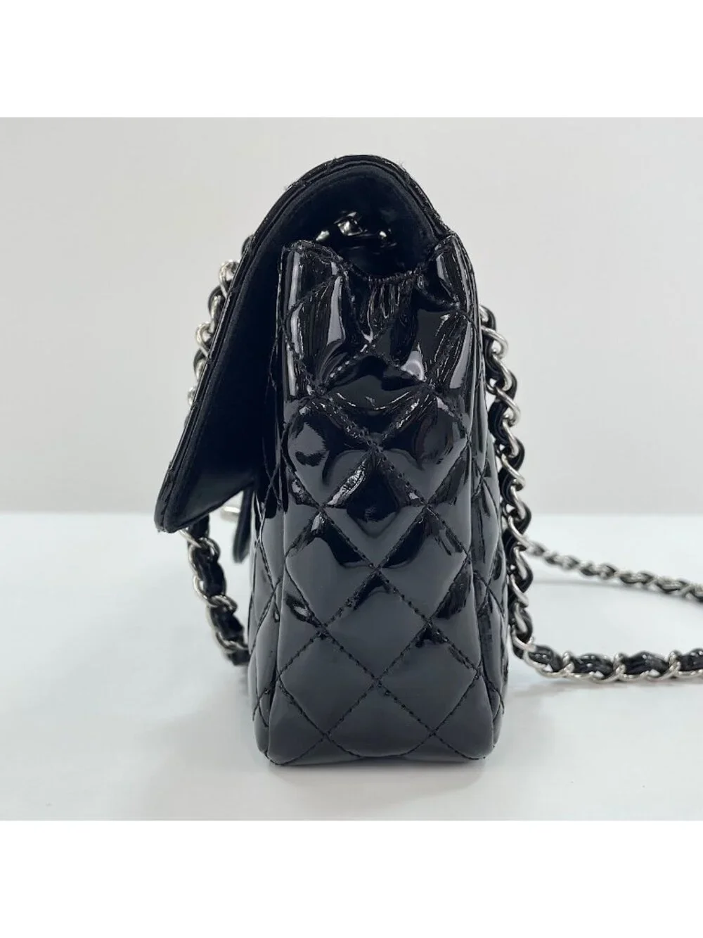 Chanel Shoulder Bag Quilted 25